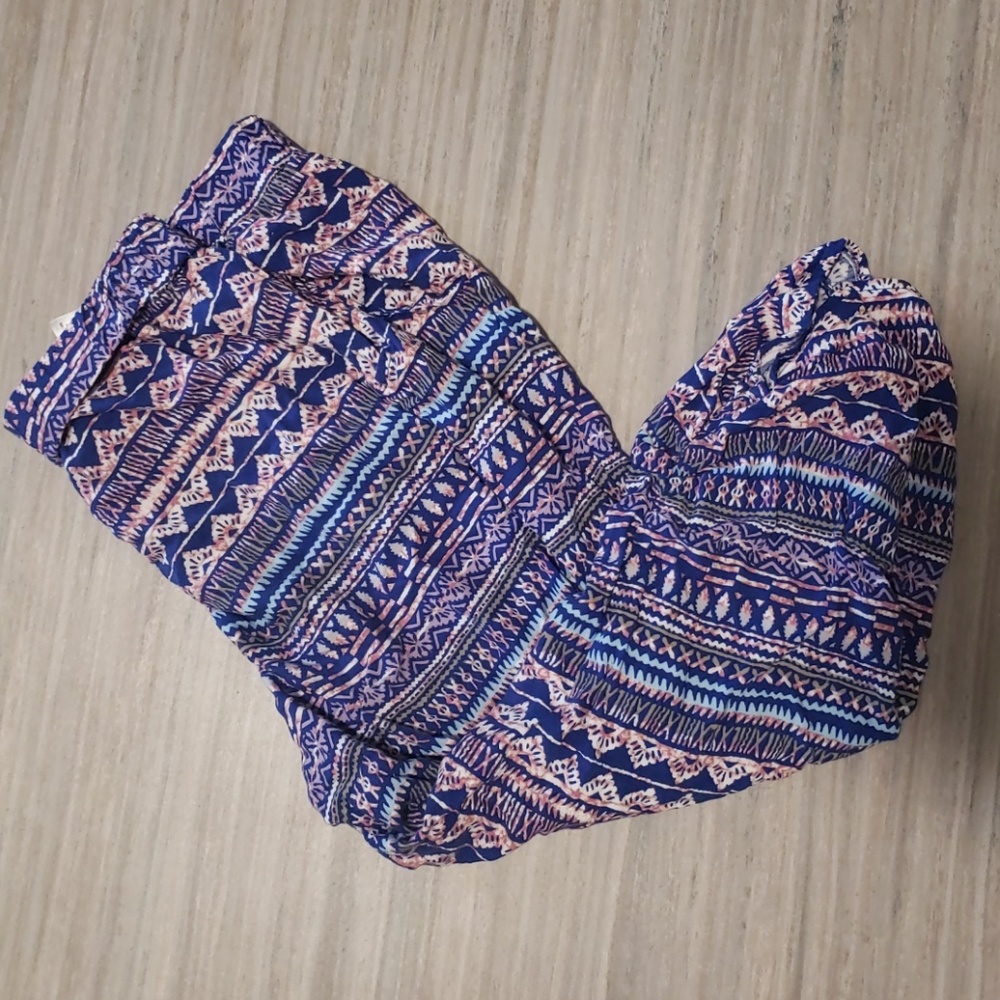 Mossimo Cropped Pants
